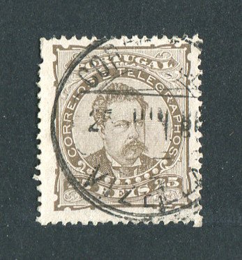 1882/83 - Afinsa nº 57e. D. Luis I de frente. Selo de 25 reis usado. Papel liso, denteado 13 1/2. CARIMBO DE VIZELA. Em boas condições.