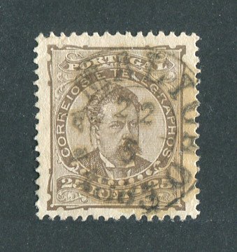 1882/83 - Afinsa nº 57e. D. Luis I de frente. Selo de 25 reis usado. Papel liso, denteado 13 1/2. CARIMBO DE FAMALICÃO. Em boas condições.