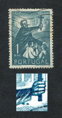 1952 - Afinsa nº 759a. 4º Centenário da Morte de S. Francisco Xavier. Selo de 1$00 USADO. ERRO/VARIEDADE "BOTÕES DE PUNHO".  Em boas condições.