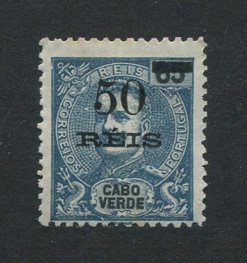 1905 - Afinsa nº 85. D. Carlos I com sobretaxa. Selo de 50r/65r novo sem goma. Em boas condições.