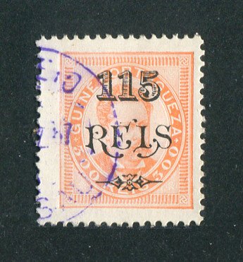 1902 - Afinsa nº 67. D. Luis I com sobretaxa. Selo de 115r/300r usado. Em boas condições.