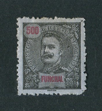 1897 - Afinsa nº 26a. D. Carlos I. Selo 500 reis novo, COM CHARNEIRA (*) e goma original. Denteado 12 1/2. Tem um canto curto.