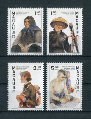 1997 - Afinsa nº 878/881. Modos de Vida - Tancareiros. Série completa nova SEM CHARNEIRA (**) e com goma original. ISOLADOS (sem ser em tira). Em boas condições.
