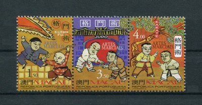1997 - Afinsa nº 917/919. Artes Marciais. Série completa nova SEM CHARNEIRA (**) e com goma original. EM TIRA. Em boas condições.