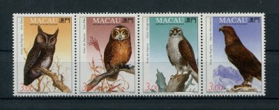 1993 - Afinsa nº 701/704. Aves de Rapina. Série completa nova SEM CHARNEIRA (**) e com goma original. EM TIRA. Em boas condições.