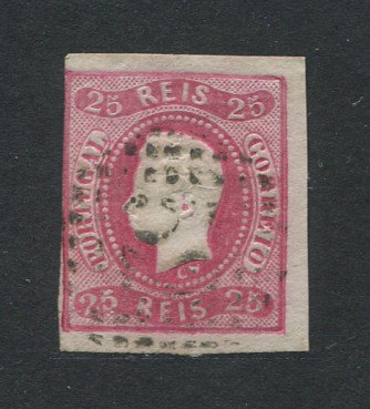 1866/7 - Afinsa nº 22. D. Luís I, fita curva. Selo de 25 reis usado. Boas margens. Em boas condições. EXEMPLAR NORMAL.