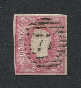1866/7 - Afinsa nº 22. D. Luís I, fita curva.Selo de 25 reis usado. Margens pequenas. Apresenta uma pequena transparência. Carimbo nº 77 - Coimbra. EXEMPLAR DE 2ª ESCOLHA.
