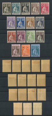 1914 - Afinsa nº  71/86. Ceres. Série completa nova, COM CHARNEIRA (*) e goma original. Todos em papel porcelana, denteado 15x14. Em boas condições.