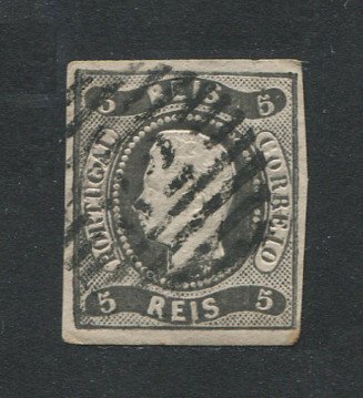 1866/7 - Afinsa nº 19. D. Luís I, fita curva. Selo de 5 reis usado. Margens pequenas. Apresenta um vinco. Carimbo nº 82 - Aveiro. EXEMPLAR DE 2ª ESCOLHA.
