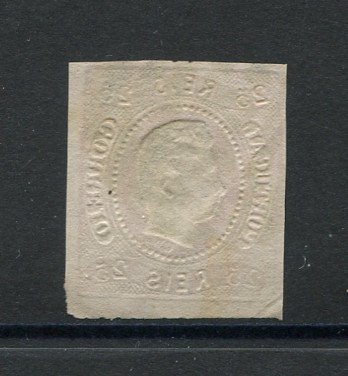 1866/7 - Afinsa nº 22. D. Luís I, fita curva.Selo de 25 reis usado. Margens pequenas. Apresenta um pequeno vinco. Carimbo nº 82 - Alvaiázere (2º REFORMA). EXEMPLAR DE 2ª ESCOLHA.