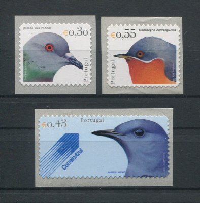 2003 - Afinsa nº 2939/2941. Aves de Portugal (4º grupo). SELOS AUTOADESIVOS DA CAIXA. Série completa nova. Em boas condições.