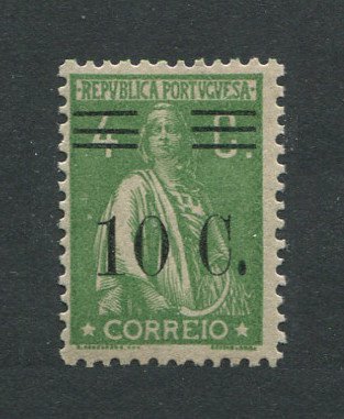 1928 - Afinsa nº 456c. Ceres com sobretaxa. Selo de 10c/4c novo SEM CHARNEIRA (**) e com goma original. SOBRECARGA/BARRAS TIPO V. Papel liso, 12x11 1/2. Em boas condições.