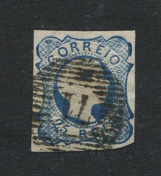 1856/8 - Afinsa nº 12. D. Pedro V. Cabelos anelados.Selo de 25 reis usado. Margens pequenas. Em boas condições. Carimbo nº 71 - Peso da Régua. EXEMPLAR DE 2ª ESCOLHA.