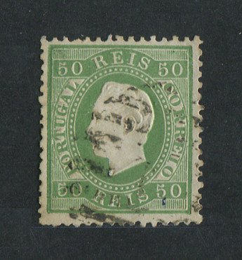 1870/6 - Afinsa nº 41. D. Luís I, fita direita. Selo de 50 reis usado. Papel liso, denteado 12 1/2. Em boas condições.