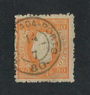 1870/6 - Afinsa nº 42. D. Luis I, fita direita.Selo de 80 reis usado. Papel liso, denteado 12 1/2. Apresenta transparências e um pequeno corte.