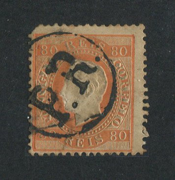 1870/6 - Afinsa nº 42. D. Luis I, fita direita.Selo de 80 reis usado. Papel liso, denteado 12 1/2. Carimbo "PR" - Posta Rural. Apresenta alguns defeitos.
