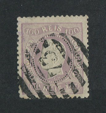 1867/70 - Afinsa nº 33. D. Luís I, fita curva denteado. Selo de 100 reis usado. Carimbo nº 173 - Estremoz (2ª Reforma). Em boas condições.