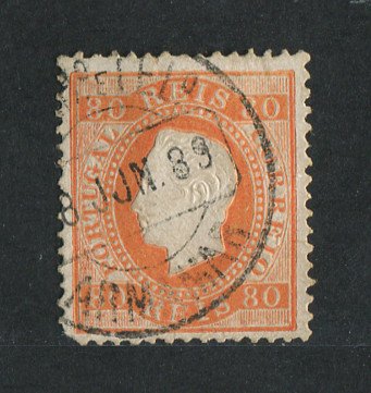 1870/6 - Afinsa nº 42i. D. Luís I, fita direita.Selo de 80 reis usado. Papel porcelana, denteado 12 1/2. Carimbo de Armamar. Canto curto e pequeno corte na margem superior.