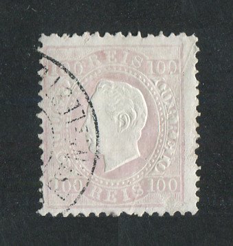 1870/6 - Afinsa nº 43F. D. Luis I, fita direita.Selo de 100 reis usado. Papel porcelana, denteado 12 1/2. Pequena transparência e vinco.