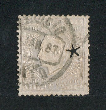 1870/6 - Afinsa nº 47B. D. Luis I, fita direita.Selo de 300 reis usado. Papel porcelana, denteado 12 1/2. Com MARCA TELEGRÁFICA. Pequeno vinco e color irregular.