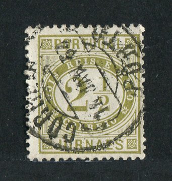 1876 - Afinsa nº 48J. Jornaes. Selo de 2 1/2 reis usado. BISTRE ESVERDEADO. Papel porcelana, denteado 11 1/2. Em boas condições.