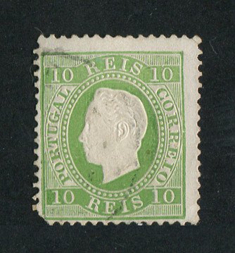 1879/80 - Afinsa nº 49i. D. Luis I, fita direita novas cores.Selo de 10 reis usado. VERDE AMARELO. Papel porcelana, denteado 12 1/2. Canto curto.