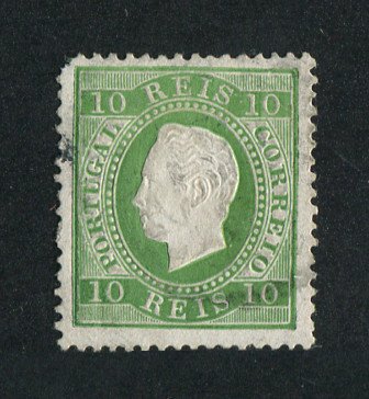1879/80 - Afinsa nº 49J. D. Luis I, fita direita novas cores.Selo de 10 reis usado. VERDE. Papel porcelana, denteado 13 1/2. Canto curto.