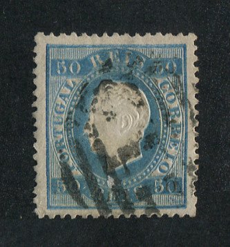 1879/80 - Afinsa nº 50. D. Luis I fita direita, novas cores. Selo de 50 reis usado. AZUL CLARO. Papel liso, denteado 12 1/2. Tem o cunho ligeiramente aberto.
