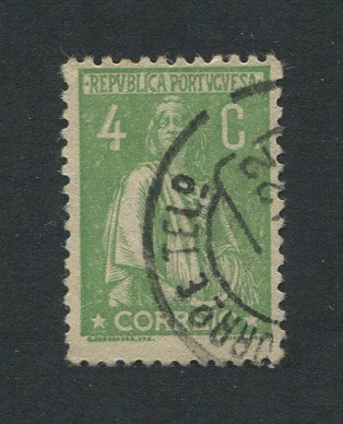 1917 - Afinsa nº 226e. Ceres. Selo de 4c usado. Papel liso, denteado 12x11 1/2. Variedade "4" GROSSO. Em boas condições.