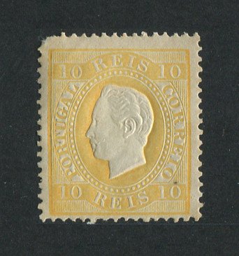 1870/6 - Afinsa nº 37C. D. Luis I, fita direita. Selo de 10 reis NOVO SEM GOMA. Papel liso, denteado 13 1/2. Tem um canto curto.