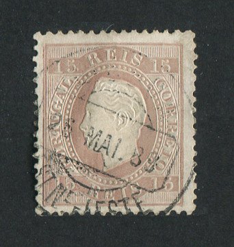 1870/6 - Afinsa nº 38E. D. Luis I, fita direita. Selo de 15 reis usado. Papel porcelana, denteado 12 1/2. Em boas condições.